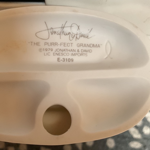 Vintage Precious Moments "The Purr-fect Grandma" 1979 Jonathan David 5" - Picture 6 of 6
